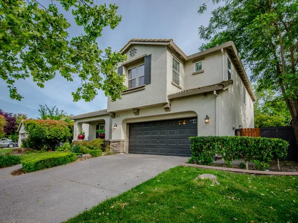 410 Regency Park Cir, Sacramento, CA 95835