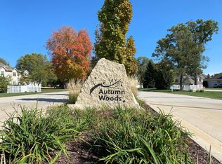 W397N5990 Autumn Woods Dr #53, Oconomowoc, WI 53066