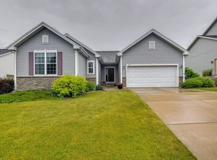 120 W Chapel Royal Dr, Verona, WI 53593