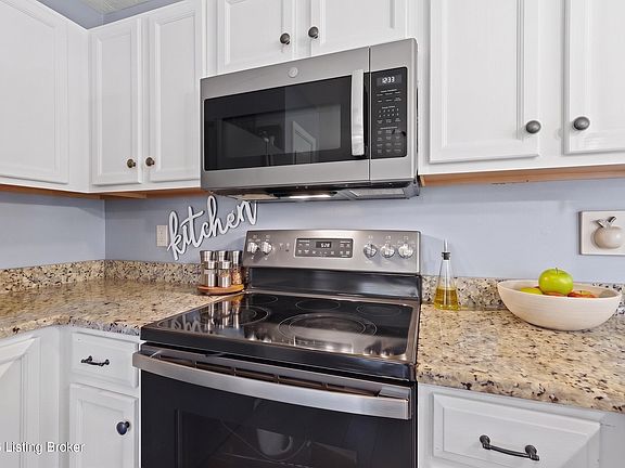 3rd image of 6740 Arbor Creek Dr