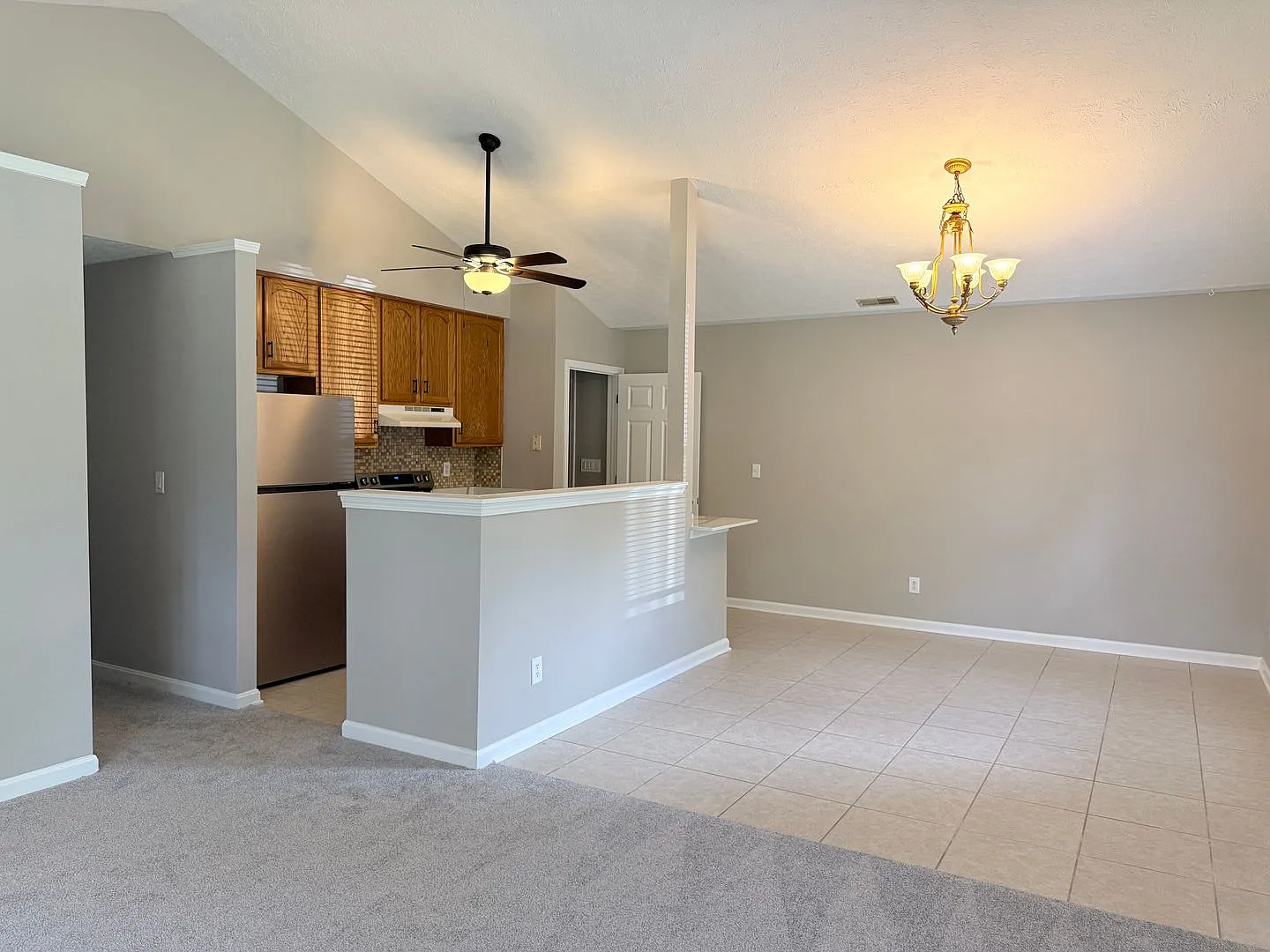 Cozy 3 bed 2 bath home — Photo 4
