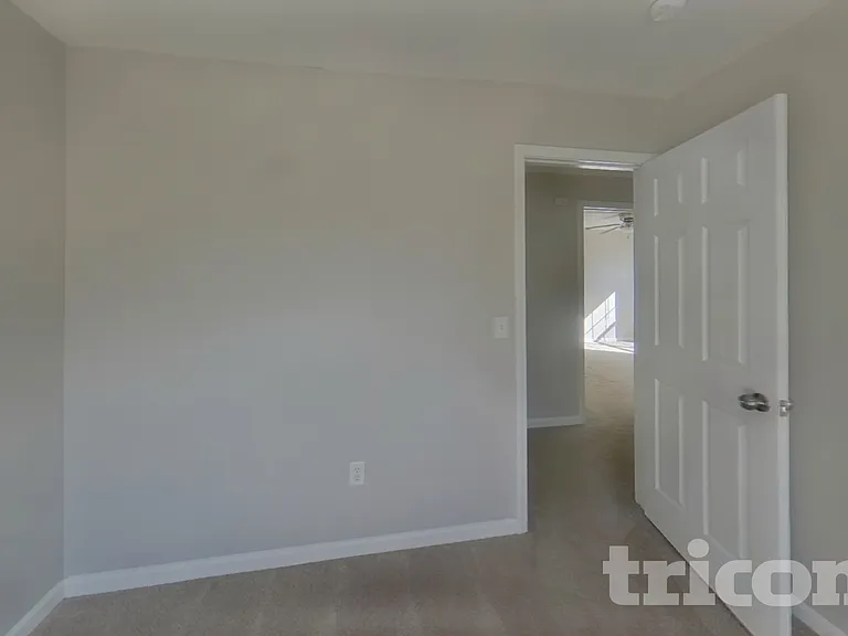 519 Barn Swallow Dr — Photo 12