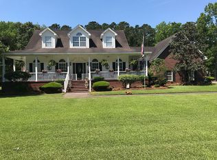 158 Pengethly Dr, Richmond Hill, GA 31324