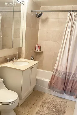 Rented by Sotheby's International Realty | media 10