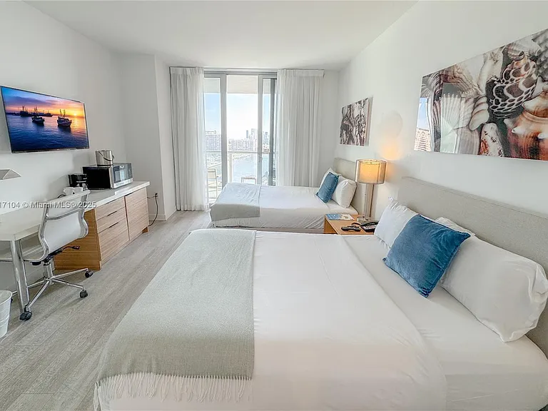 2602 E Hallandale Beach Blvd #1708 — Photo 16