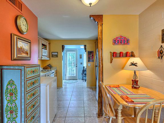 3rd image of 407D S Paseo Madera