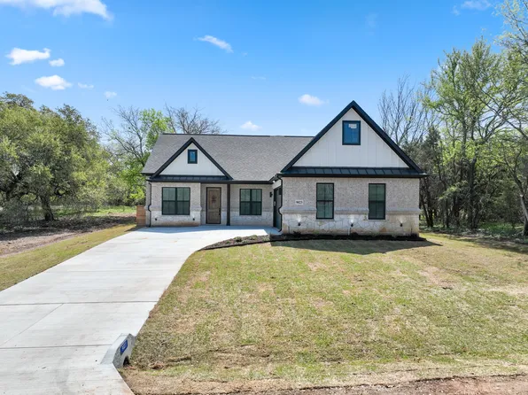 9023 Pleasant Dr, Whitney, TX 76692