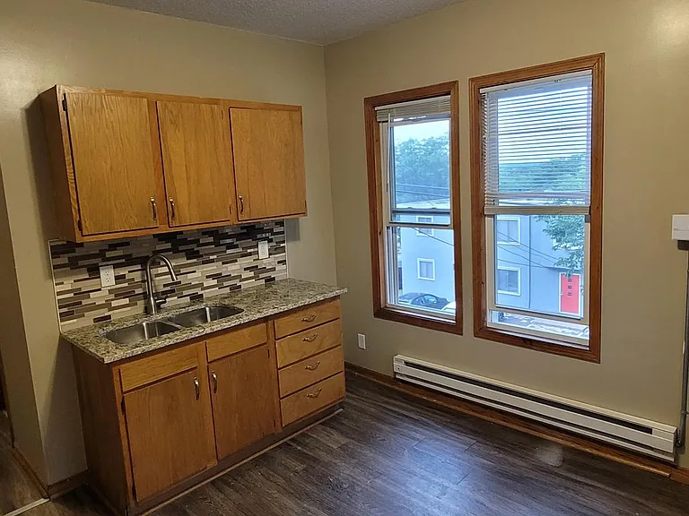 719 Wilson Ave #3 — Photo 2