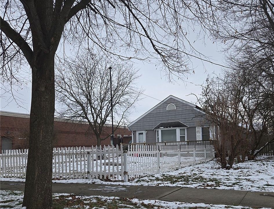 1st image of 113 Elm St