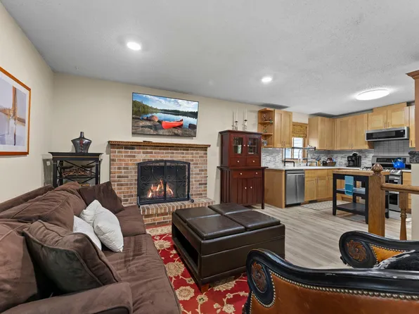 4555 W 131 1/2 St, Savage, MN 55378
