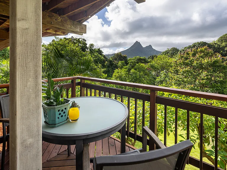 perfect spot for your morning coffee or evening cocktail