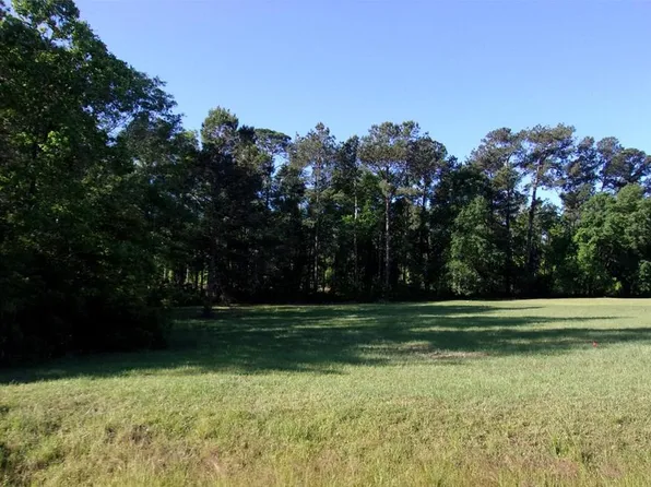 151 Willow Ridge Cir, Thomasville, GA 31757