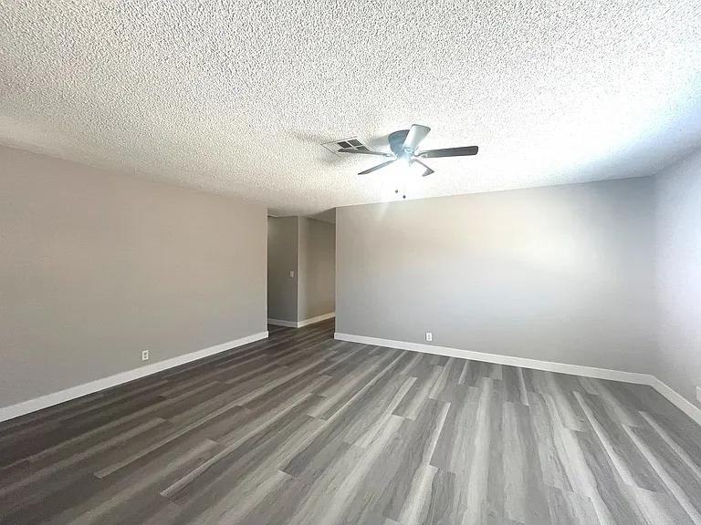 3801 Valley Forge Ave — Photo 20
