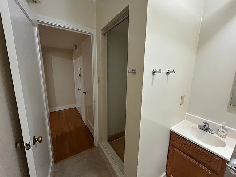 2146 Van Ness Ave #28R — Photo 20