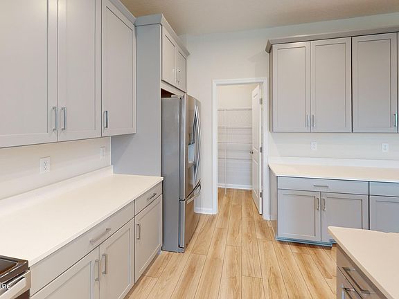 4th image of 3207 LAGO VISTA Drive