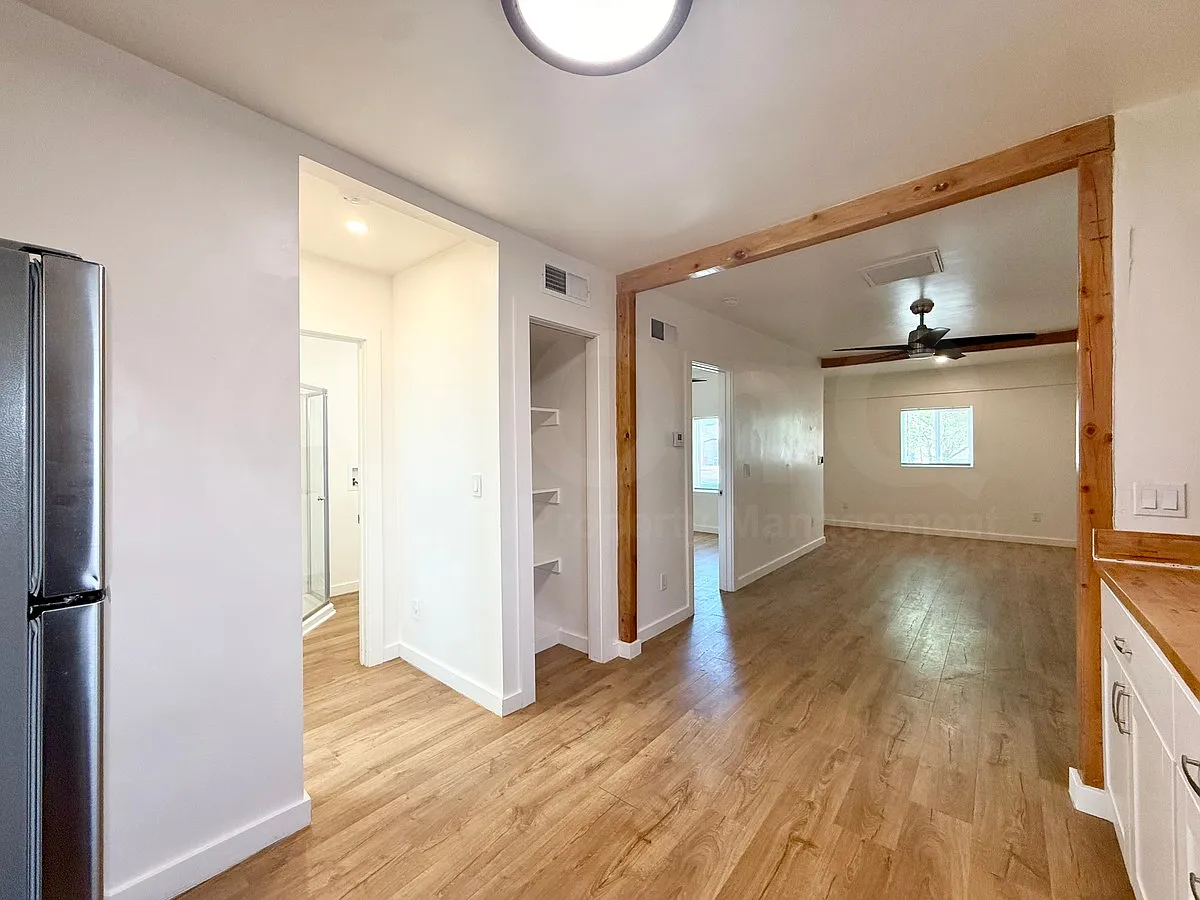 2 bed, 1.0 bath, 800 sqft, $1,499 — Photo 3