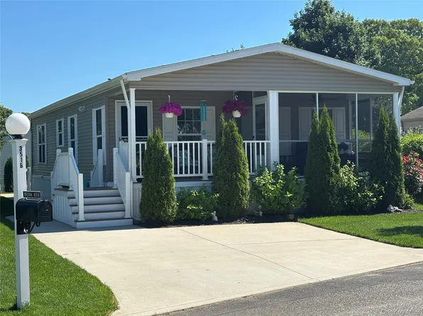1661 Old Country #351B, Riverhead, NY 11901