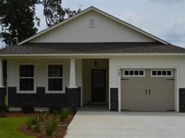 1st image of 799 Brooke Manor Dr