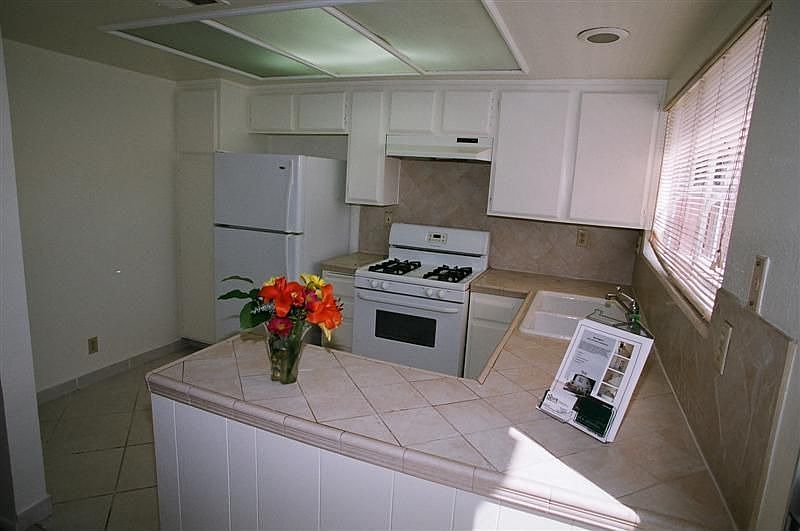 2nd image of 1222 S Alta Vista Ave APT E