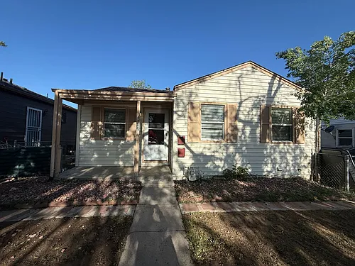 1349 Kenton St Photo 1