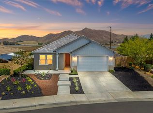 29050 Golden Sunset Cir, Winchester, CA 92596