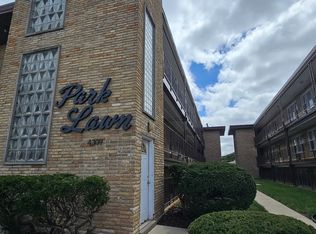 4315 W 95th St APT 11, Oak Lawn, IL 60453