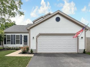 4505 Windrow Dr, Grove City, OH 43123