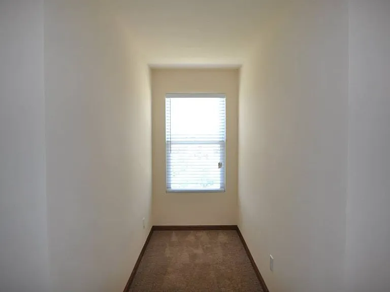 Eagle View Luxury Apartments — Photo 245