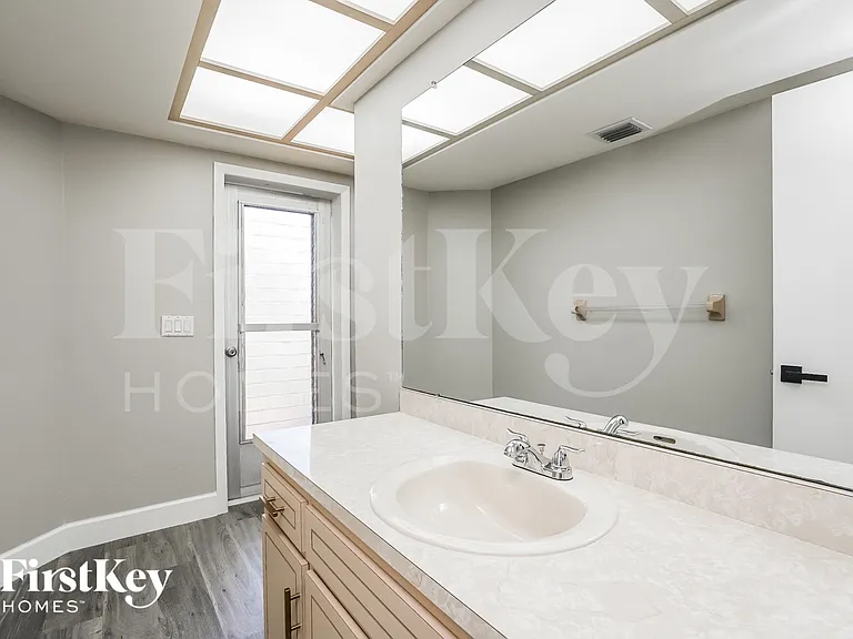 2529 Shelby Pkwy — Photo 11