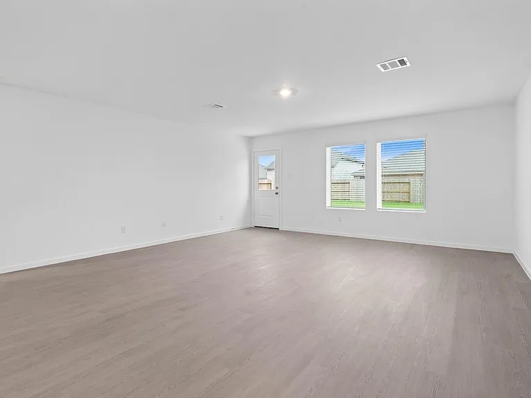 2074 Solstice Landing Dr — Photo 8