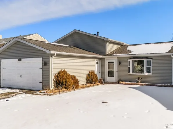 320 Homestead Dr, Bolingbrook, IL 60440