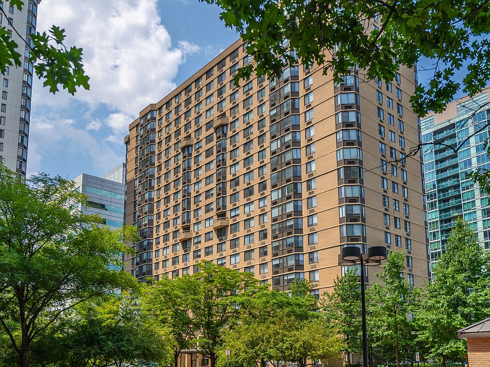 Waterside Square North offers convenient living with a modern touch in Newport
