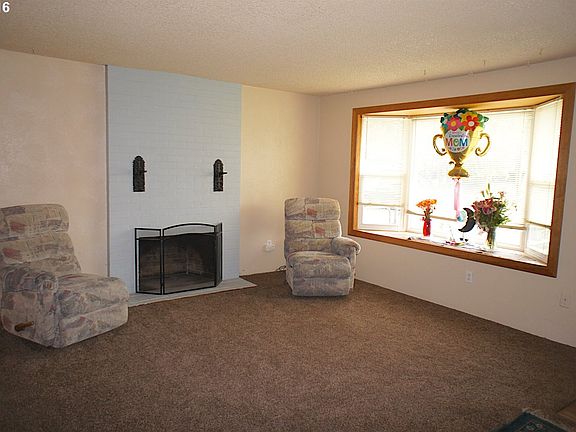 2nd image of 4686 SE Brookside Dr