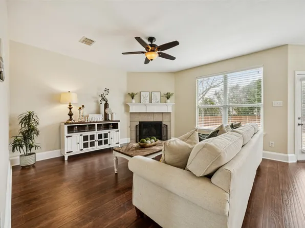 1528 Syracuse Dr, Van Alstyne, TX 75495