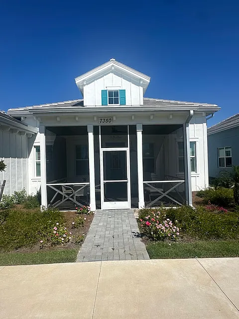 7350 Saona Ct — Photo 2