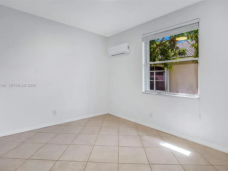 13092 NW 8th St #13092 — Photo 5