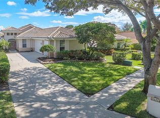 8637 Laurel Dr N, Pinellas Park, FL 33782