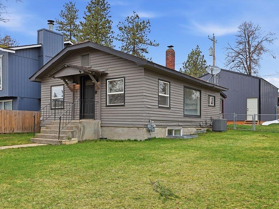 1st image of 3219 E 36th Ave