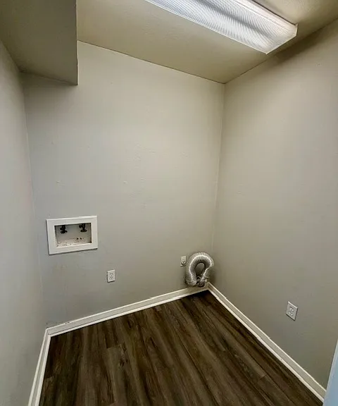 1500 Lake Shore Dr #113 — Photo 7