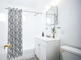 26050 Woodfield Rd APT 20, Damascus, MD 20872