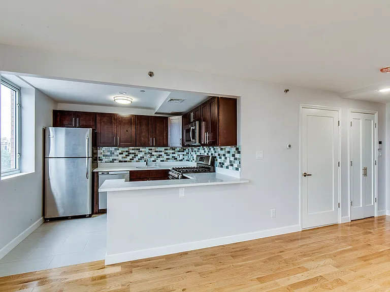 2625 28th St #5C — Photo 3