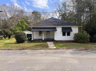 121 Simmons St, Andalusia, AL 36420