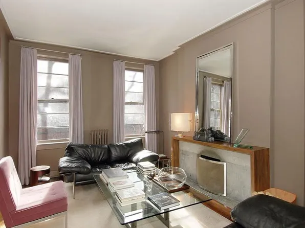 469 West 21st Street image 1 of 3