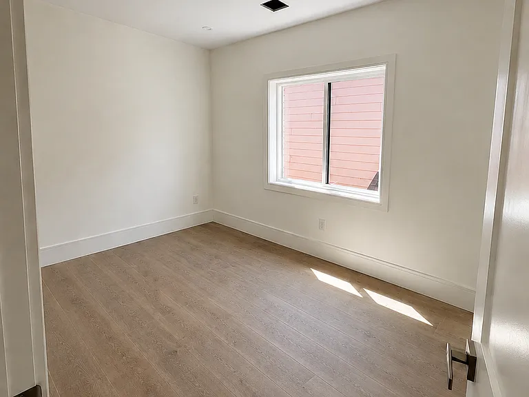 25 Buel Ave #2 — Photo 9