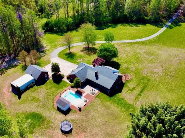 4141 Parks Rd, Lexington, NC 27292