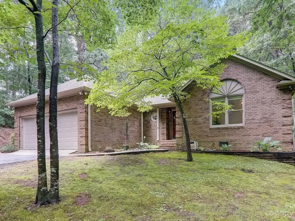 440 Duck Pond Ln, Columbus, NC 28722