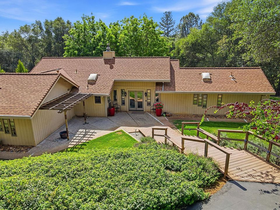 1st image of 1730 Larelyn Ln
