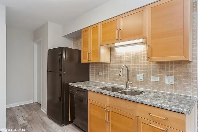 410 Tanglewood Ct — Photo 9