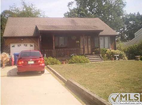 2nd image of 12 East Dr