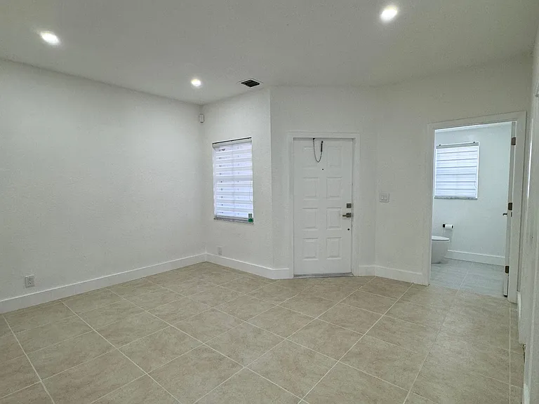 16820 SW 1st Mnr — Photo 11